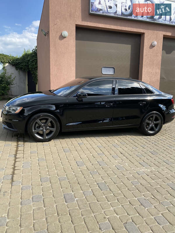 Седан Audi A3 2015 в Дніпрі