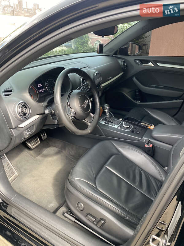 Седан Audi A3 2015 в Дніпрі