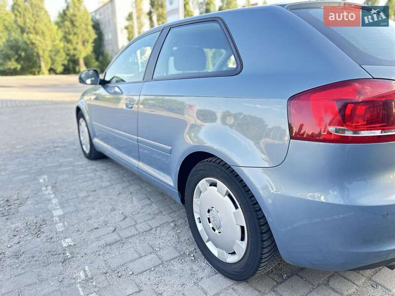 Хетчбек Audi A3 2010 в Павлограді