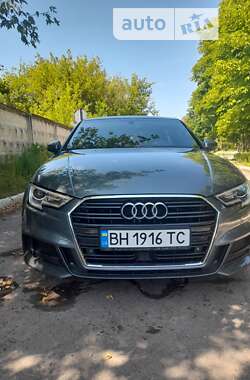 Седан Audi A3 2017 в Одессе