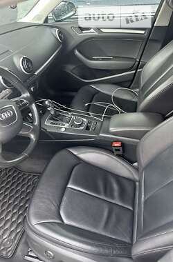 Седан Audi A3 2016 в 