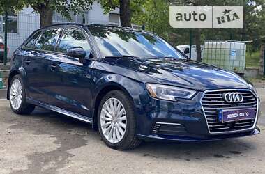 Хэтчбек Audi A3 2016 в Львове