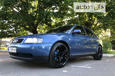 Хетчбек Audi A3 2001 в Луцьку