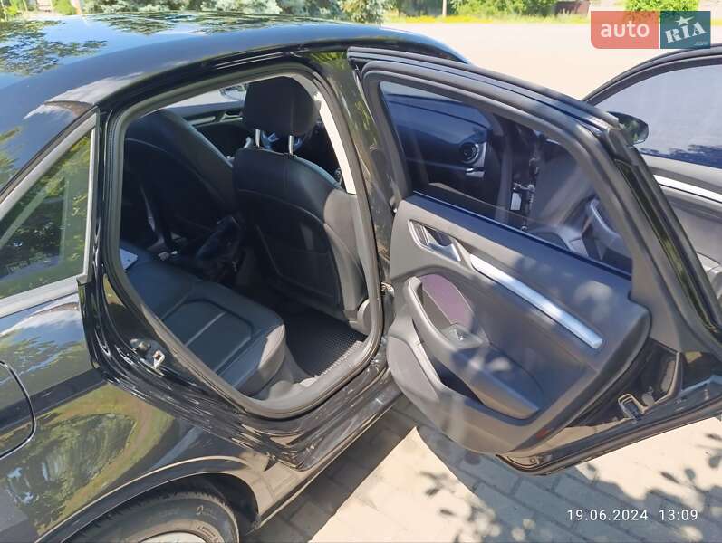 Седан Audi A3 2016 в Павлограді