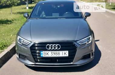 Седан Audi A3 2019 в Киеве