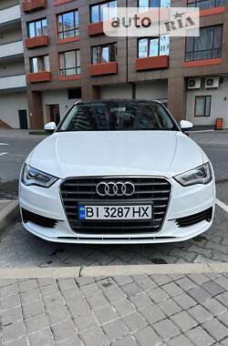 Седан Audi A3 2015 в Киеве