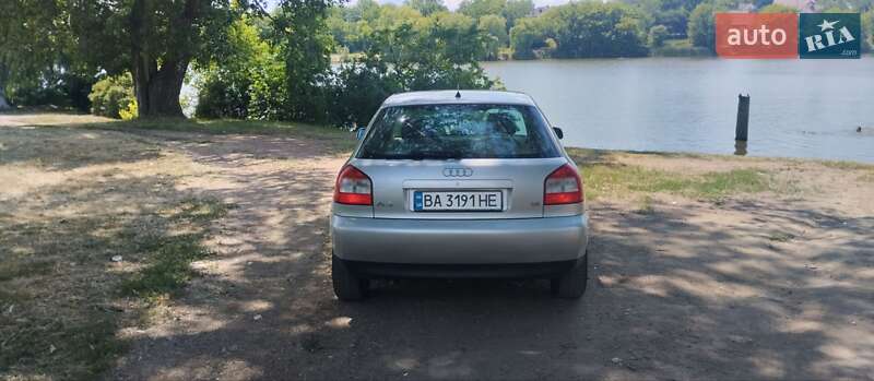 Хетчбек Audi A3 2001 в Добровеличківці