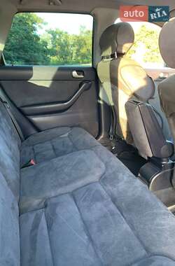 Хэтчбек Audi A3 2001 в 