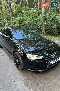Седан Audi A3 2015 в Яготині