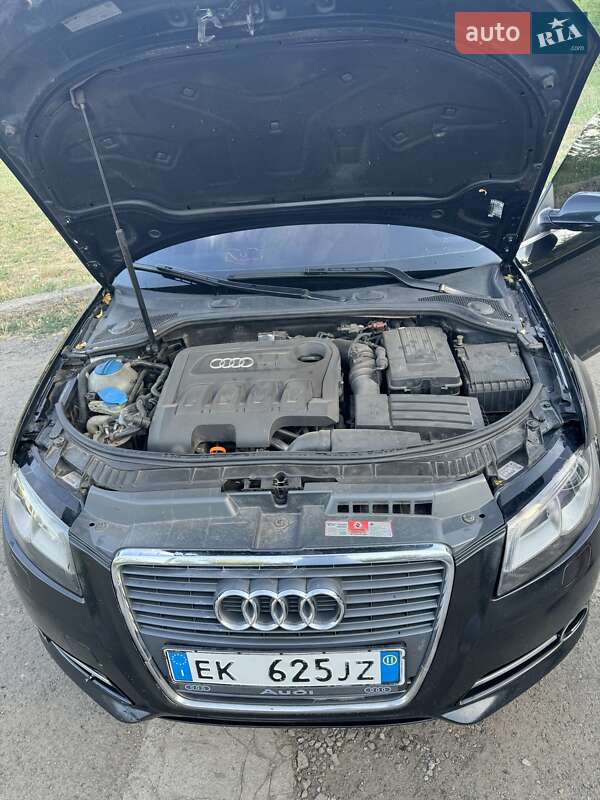 Кабриолет Audi A3 2011 в Кривом Роге