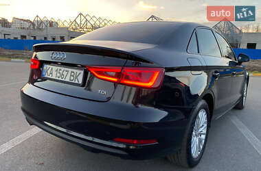 Седан Audi A3 2016 в 
