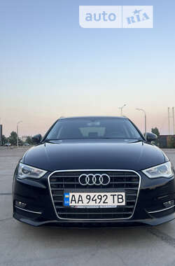 Хэтчбек Audi A3 2016 в Киеве