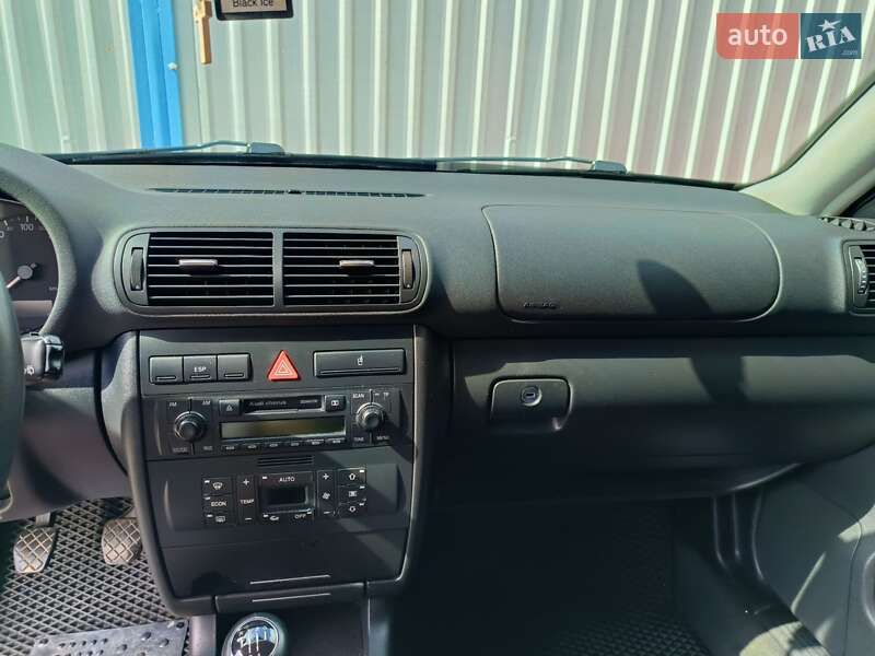 Хэтчбек Audi A3 2002 в Надворной