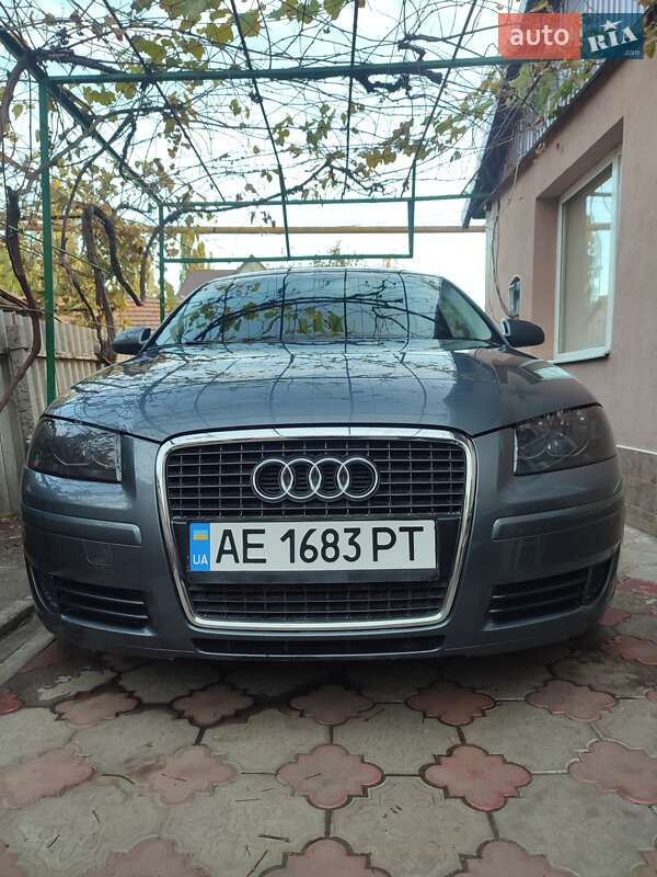 Хэтчбек Audi A3 2005 в Рени