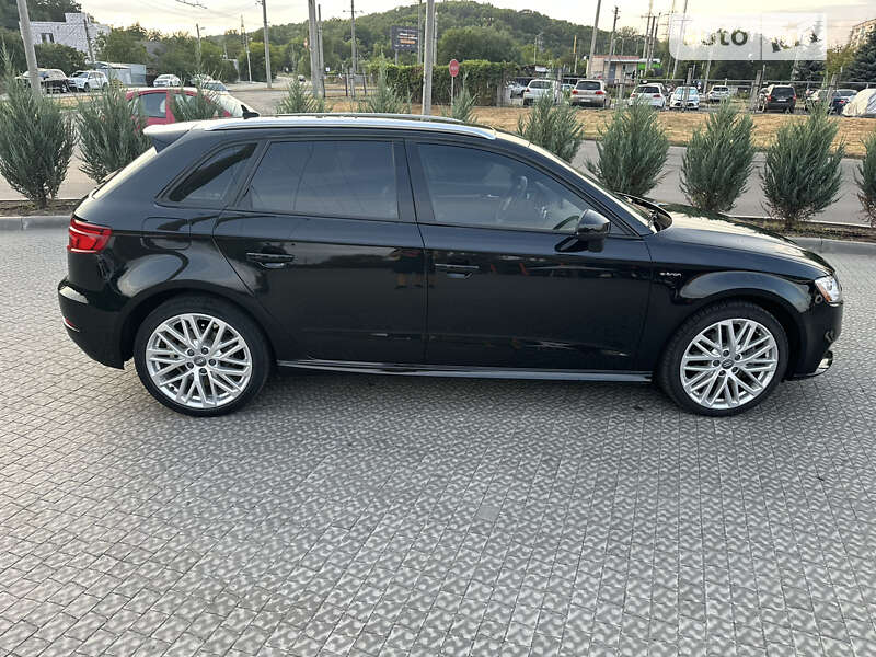 Хэтчбек Audi A3 2017 в Полтаве