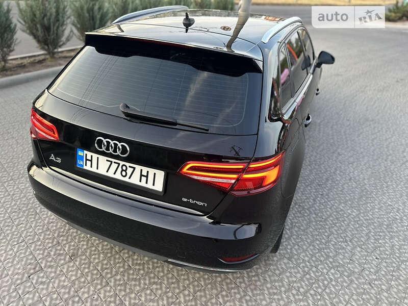 Хэтчбек Audi A3 2017 в Полтаве