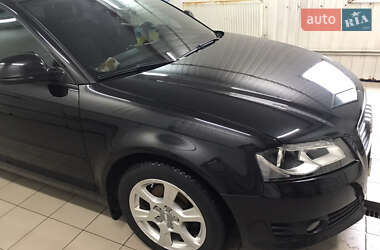 Хэтчбек Audi A3 2010 в Карловке