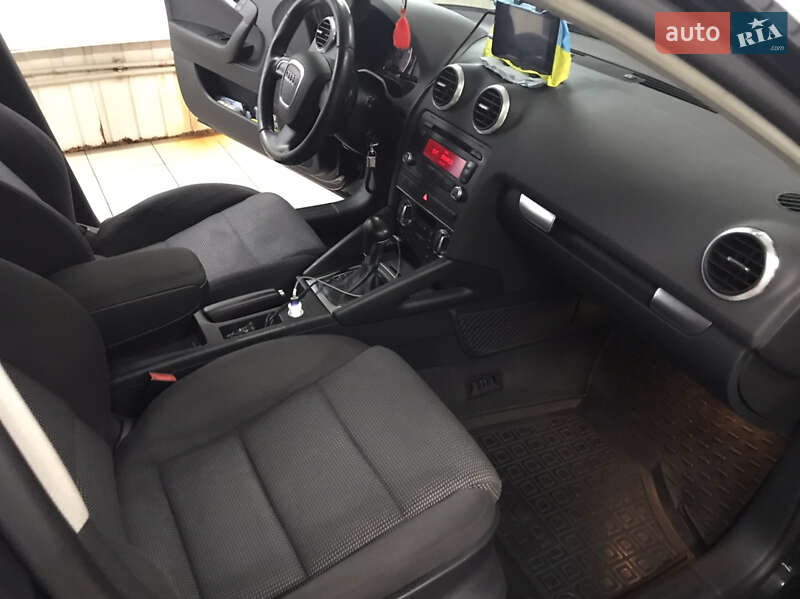 Хетчбек Audi A3 2010 в Карлівці фото 53 Хетчбек Audi A3 2010 в Карлівці