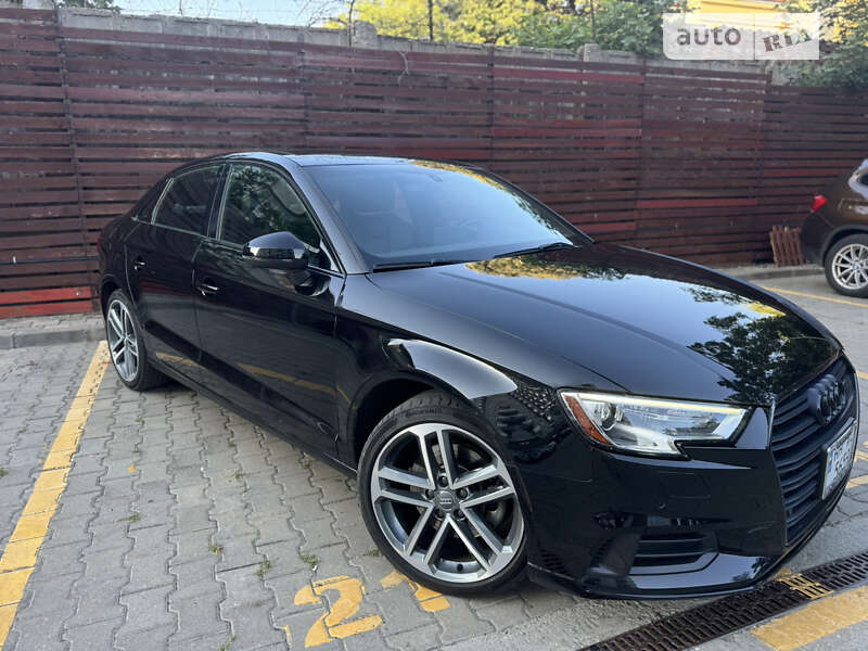 Седан Audi A3 2019 в Чорноморську