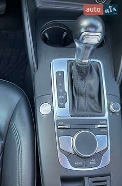 Хэтчбек Audi A3 2016 в 