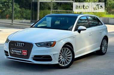 Хэтчбек Audi A3 2016 в Киеве