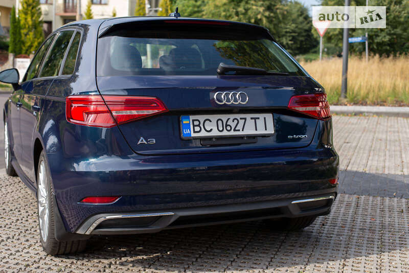 Хэтчбек Audi A3 2016 в Львове
