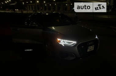 Седан Audi A3 2022 в 
