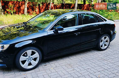 Седан Audi A3 2015 в Киеве