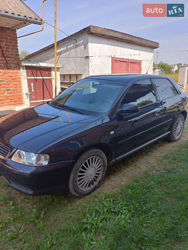 Хетчбек Audi A3 2001 в Тернополі