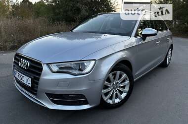 Хэтчбек Audi A3 2016 в Ивано-Франковске