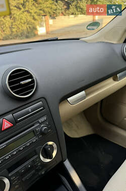 Хэтчбек Audi A3 2005 в 