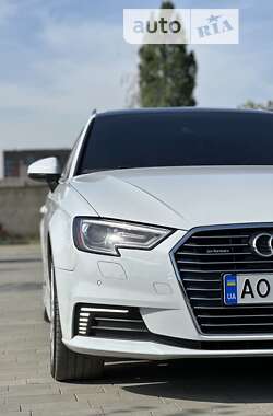 Хетчбек Audi A3 2016 в Києві