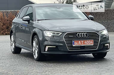 Хэтчбек Audi A3 2020 в 