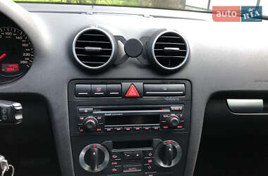 Хетчбек Audi A3 2006 в 