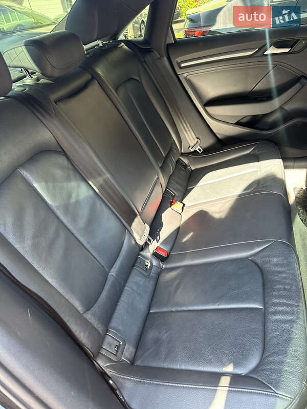 Седан Audi A3 2014 в Киеве