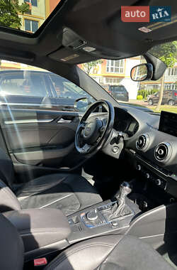 Седан Audi A3 2014 в 