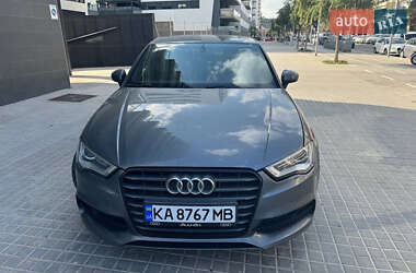 Седан Audi A3 2015 в Киеве