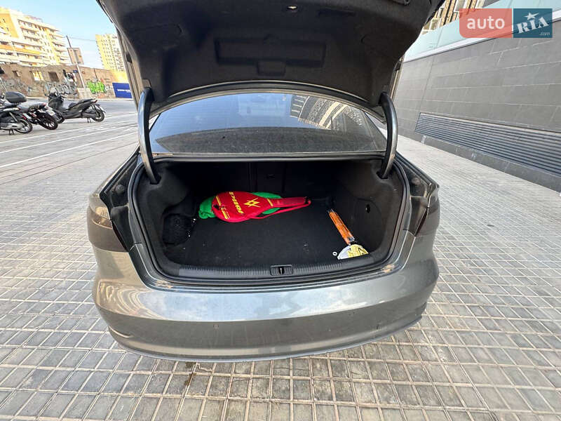 Седан Audi A3 2015 в Киеве