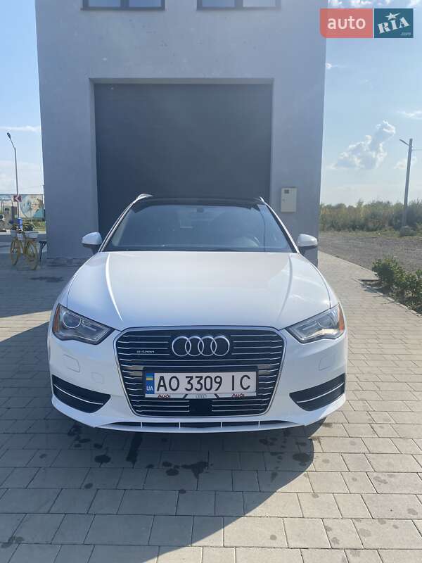 Хэтчбек Audi A3 2015 в Мукачево фото 3 Хэтчбек Audi A3 2015 в Мукачево
