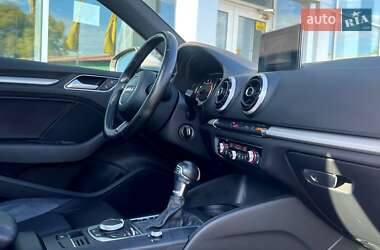 Седан Audi A3 2015 в Киеве