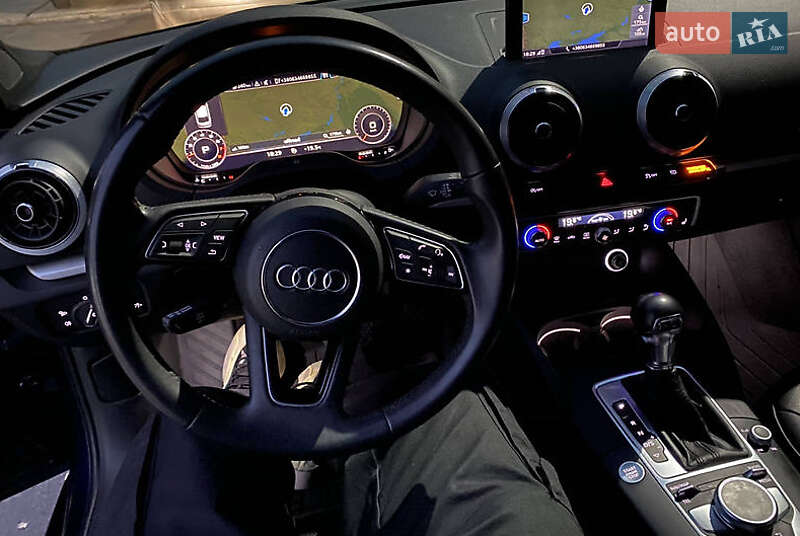 Седан Audi A3 2018 в Львове