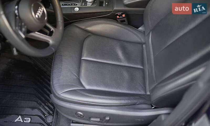 Седан Audi A3 2018 в Львове