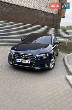 Седан Audi A3 2018 в 