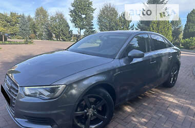 Седан Audi A3 2014 в Івано-Франківську