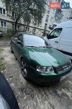 Хэтчбек Audi A3 1998 в 