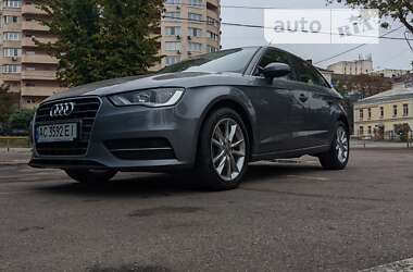 Хэтчбек Audi A3 2015 в Киеве