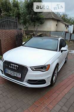 Хэтчбек Audi A3 2016 в 