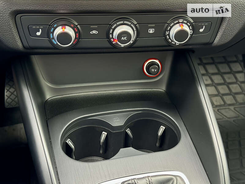 Хэтчбек Audi A3 2016 в Киеве