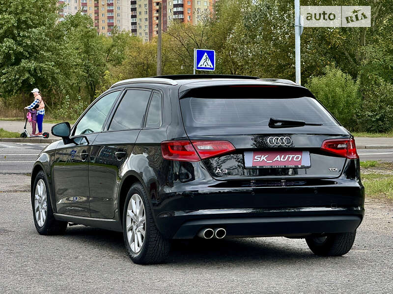 Хэтчбек Audi A3 2016 в Киеве