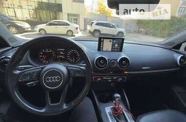 Седан Audi A3 2016 в Киеве